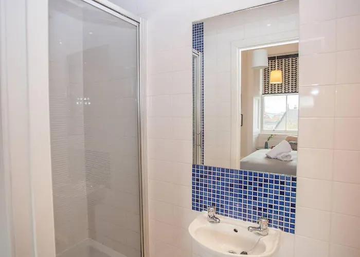 Spacious Period In *