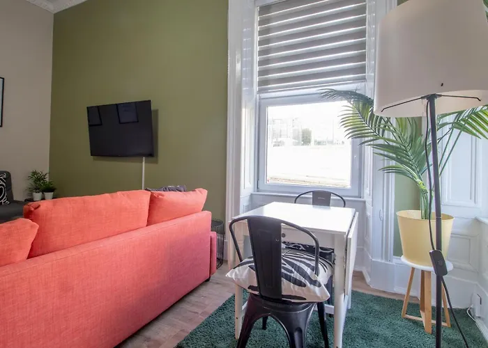 Haven Main Door & Parking - Pass The Keys * 格拉斯哥