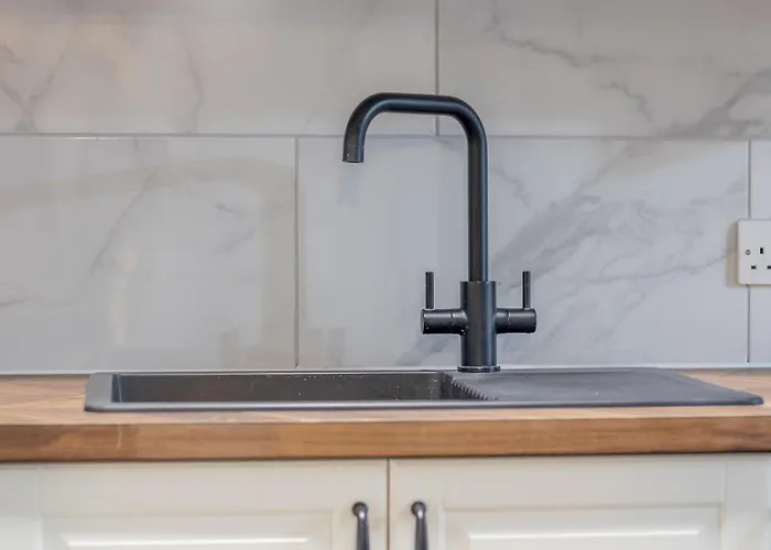 Happy Haven Home, West End - Pass The Keys 格拉斯哥