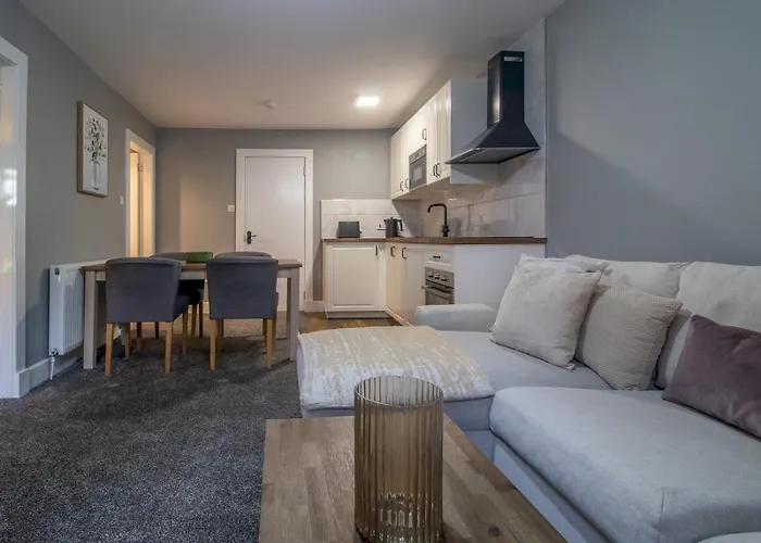 Happy Haven Home, West End - Pass The Keys 公寓