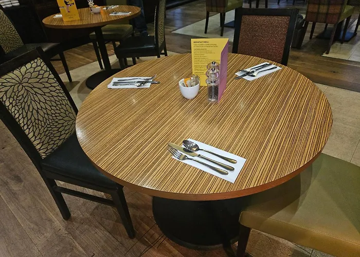 Leonardo West End 3*