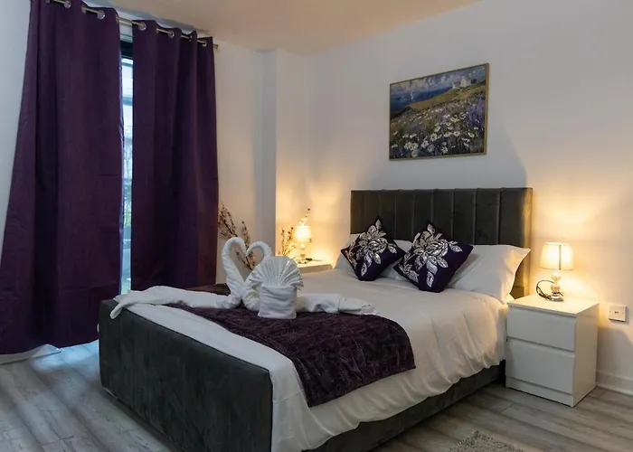 Meadowside Quay 2br Luxurious *