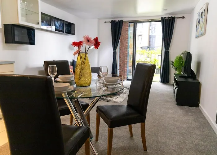 Апартаменты Meadowside Quay 2br Luxurious