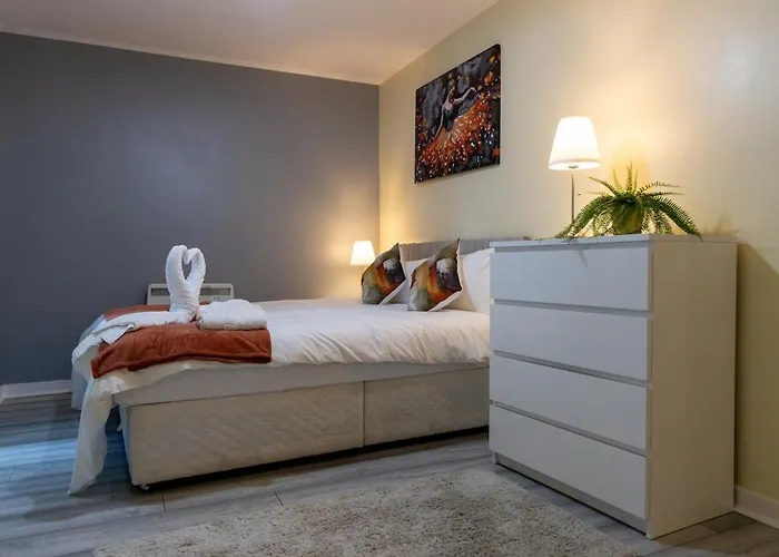 Апартаменты Meadowside Quay 2br Luxurious *