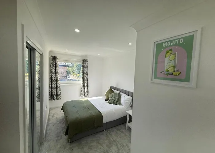 Appartement Luxurious 2br, 8 Mins From Centre