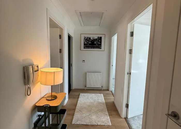 Appartement Luxurious 2br, 8 Mins From Centre Glasgow