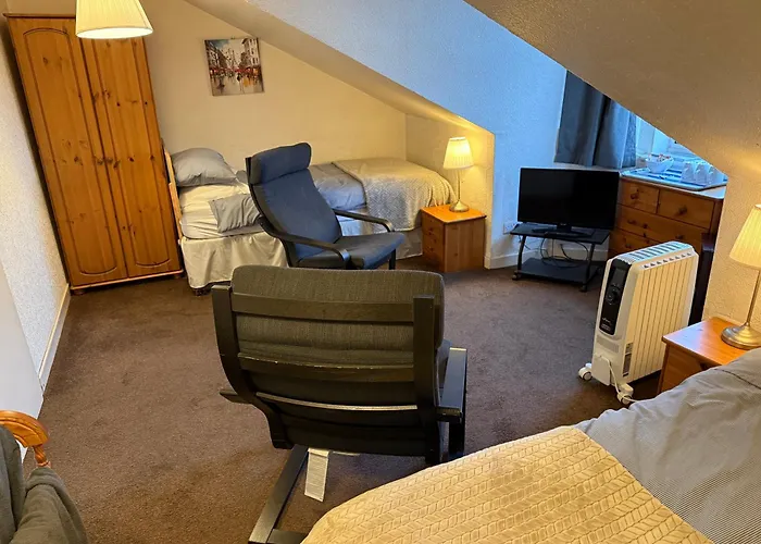 Glades House Glasgow