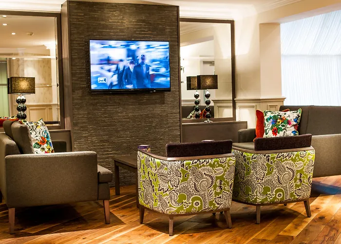 Otel Leonardo West End 3*