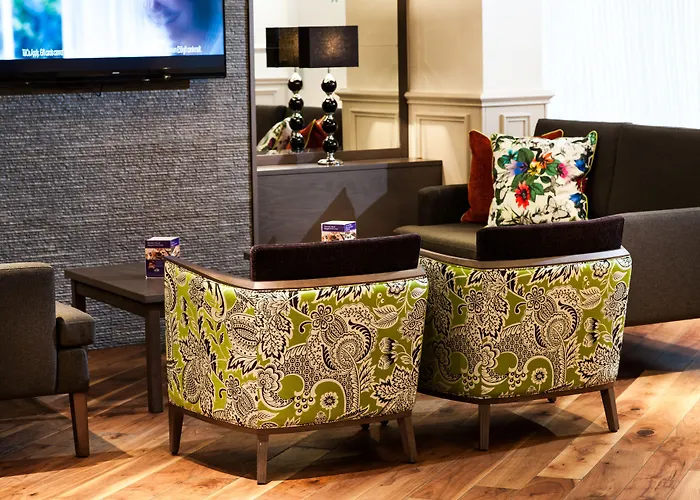 Otel Leonardo West End 3*