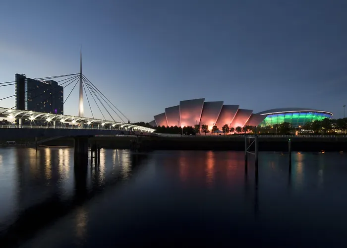 Crowne Plaza By Ihg Hotel 4*