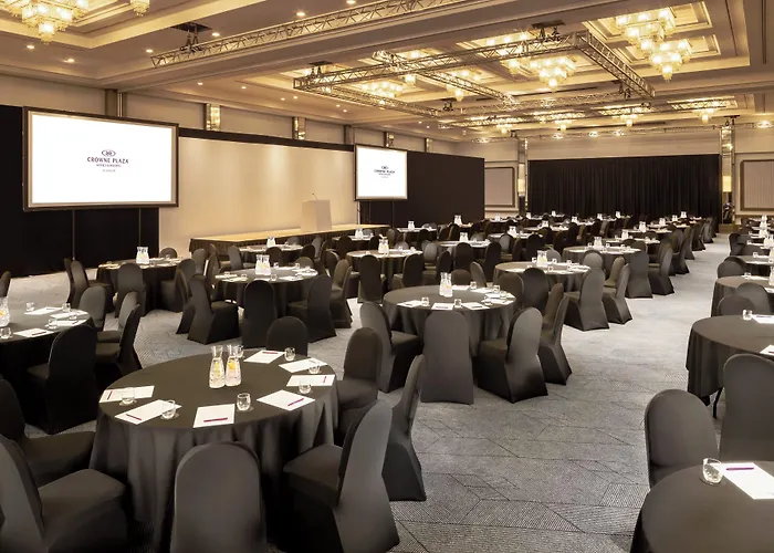 Crowne Plaza By Ihg Hotel