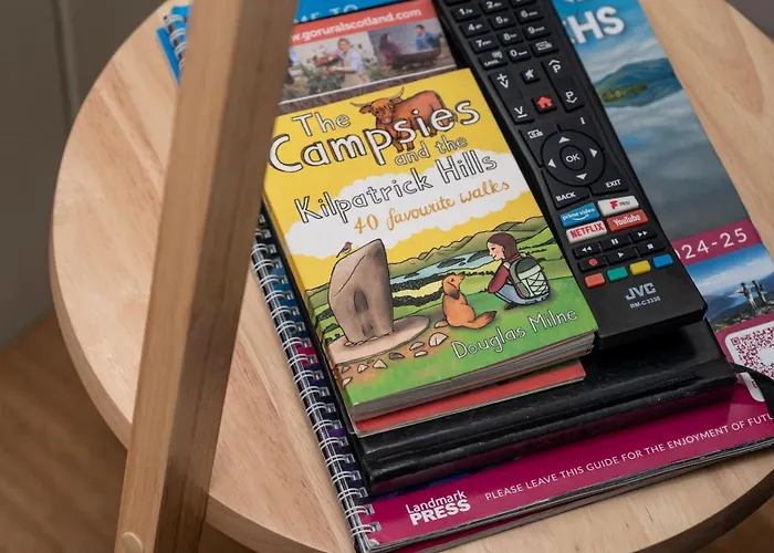 Luxury Glamping Pods - The Heft & The Hirsel Apartment