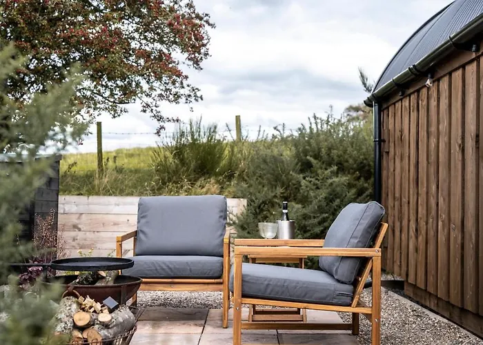 Luxury Glamping Pods - The Heft & The Hirsel