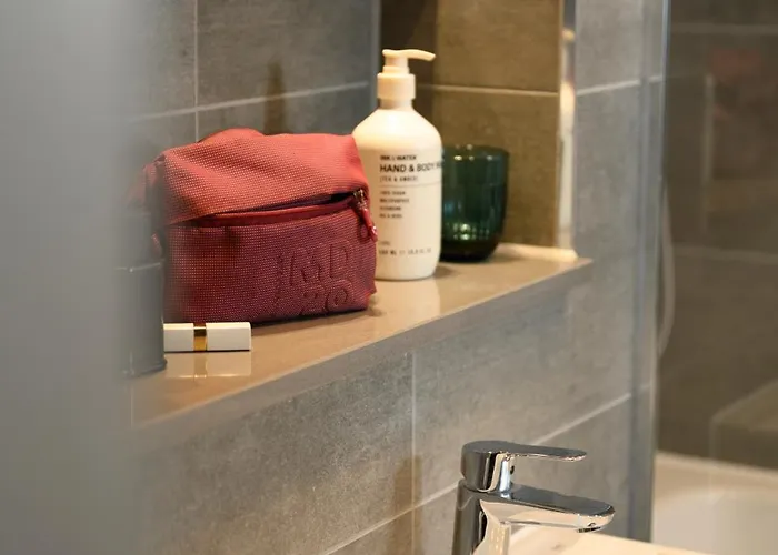 Aparthotel The Wellington By Adina 4*