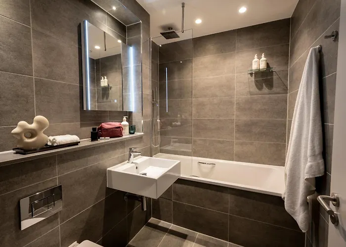 The Wellington By Adina Glasgow