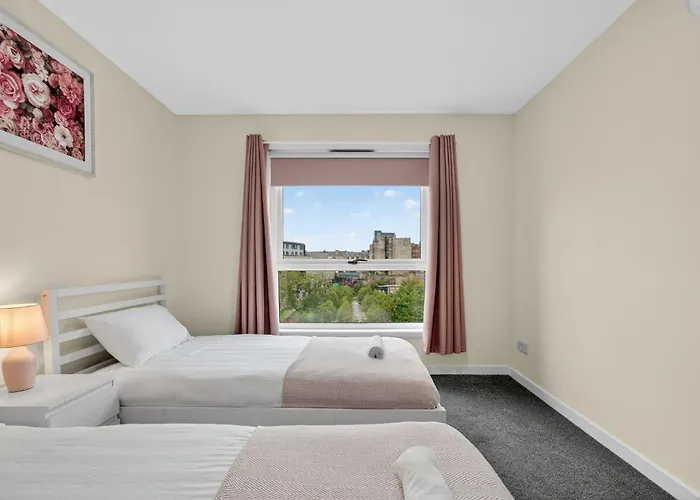 Modern 2-bedroom Flat In Centre, Near Galsgow Daire Glasgow