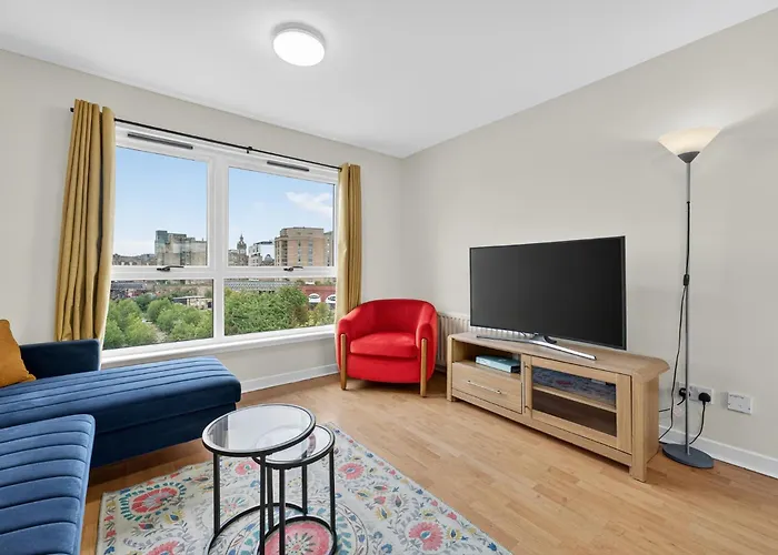 Modern 2-bedroom Flat In Centre, Near Galsgow غلاسغو