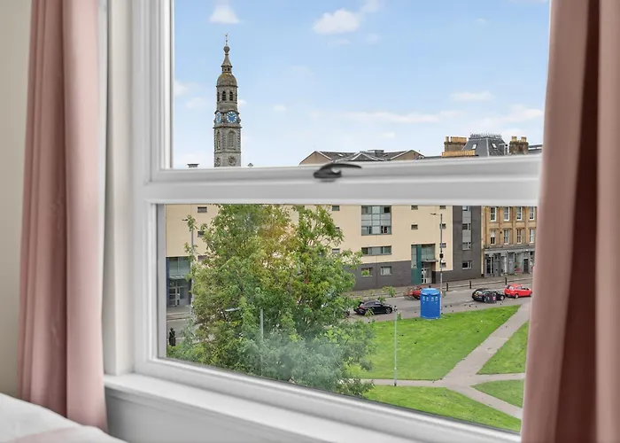 Modern 2-bedroom Flat In Centre, Near Galsgow Glasgow