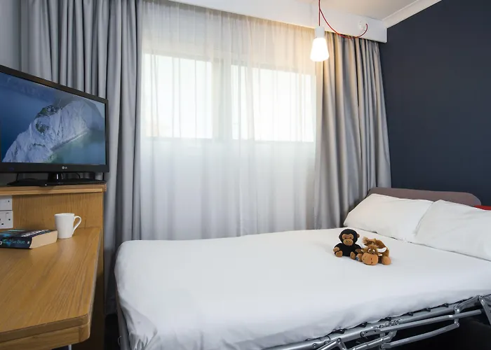 Express - - Ctr Riverside By Ihg 3*