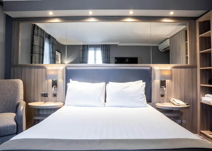 Hotel - - Ctr Theatreland By Ihg 4*