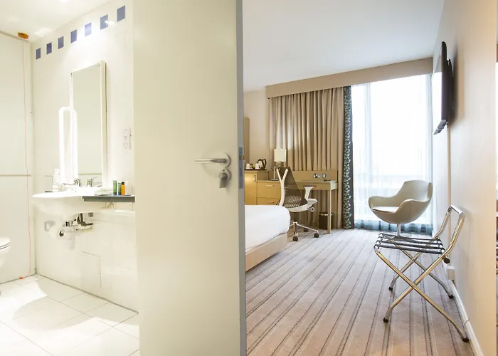 ホテル ヒルトン ガーデン シティ センター