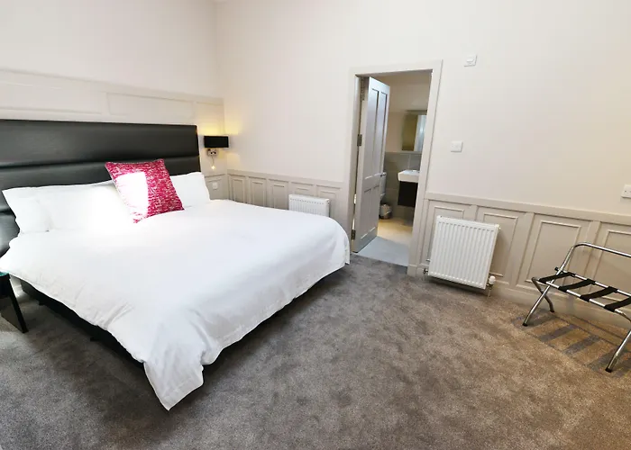 فندق Glynhill & Near Airport