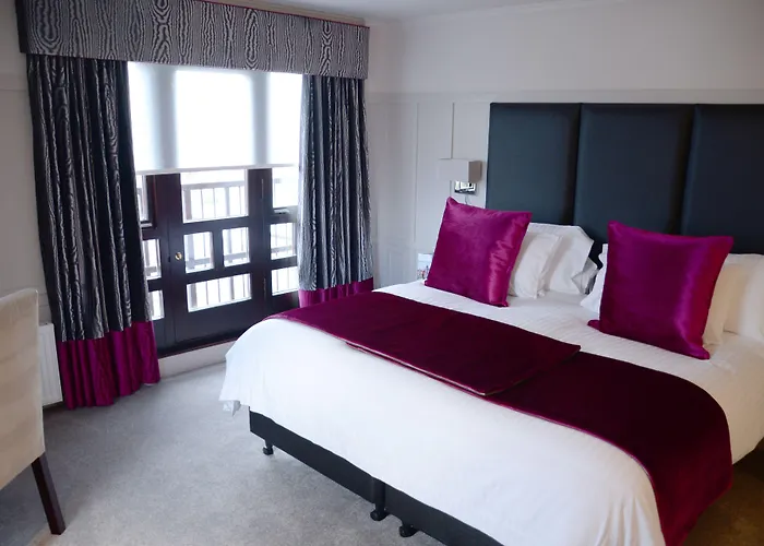 Glynhill & Near Airport Glasgow