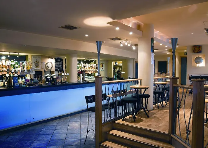 Glynhill & Near Airport