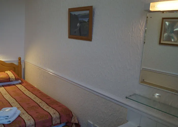 The Hampton Court Hotel Glasgow