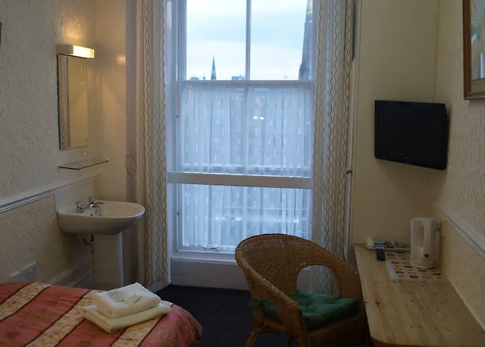 The Hampton Court Γλασκώβη