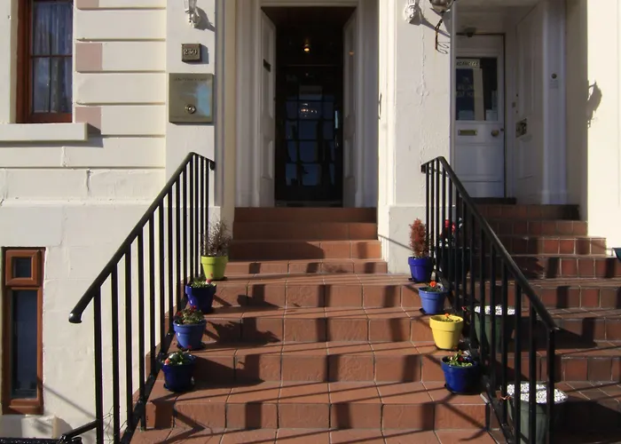 The Hampton Court Γλασκώβη