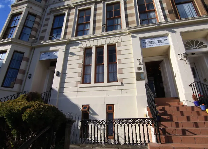 The Hampton Court 3* Glasgow