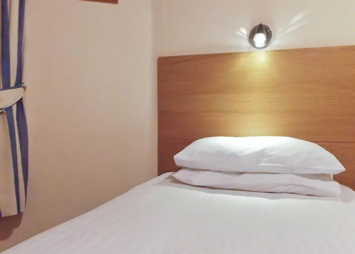 Hotel Victorian House 3*