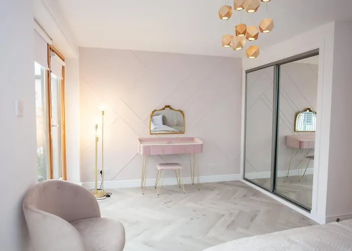 Σπίτι διακοπών Newly Renovated 3 Bedroom Modern House Γλασκώβη