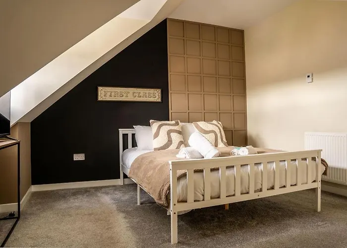 Juststay - 3 Bedroom Luxury With Free Parking Вилла Глазго