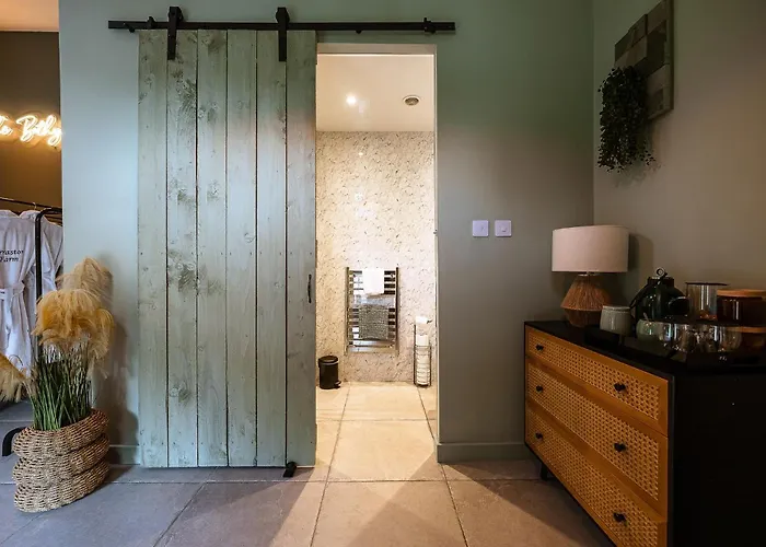 The At Barraston Farm Holiday home