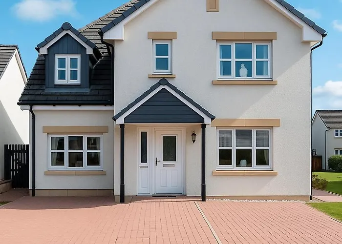 Апартаменты 3br Detached Home, Driveway & Large Rear Garden Глазго