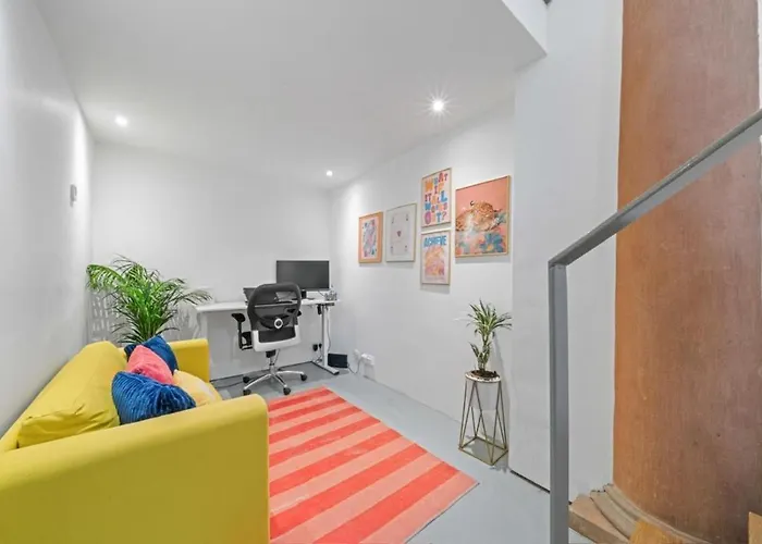 Unique 1 Bedroom Near West End Apartman