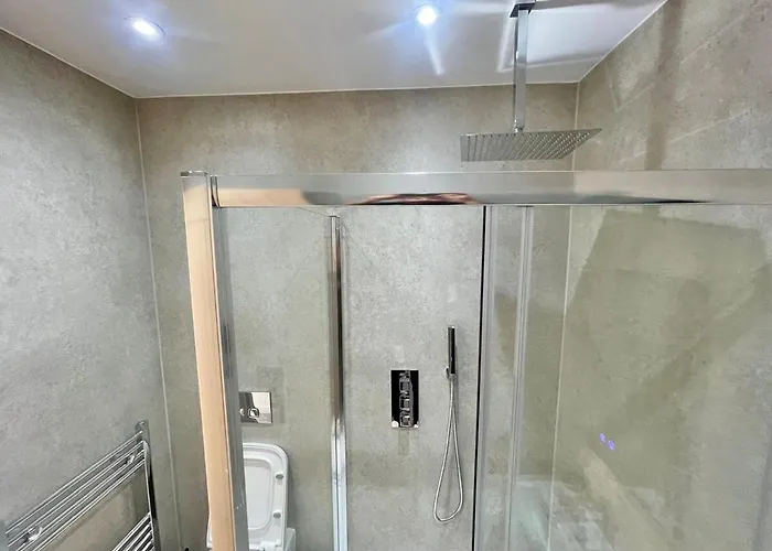 アパート Three Bedroom In Centre グラスゴー