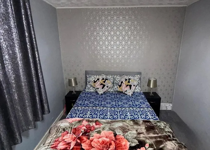 Appartamento Likewise Modern Two Bedrooms For 4 In Area *