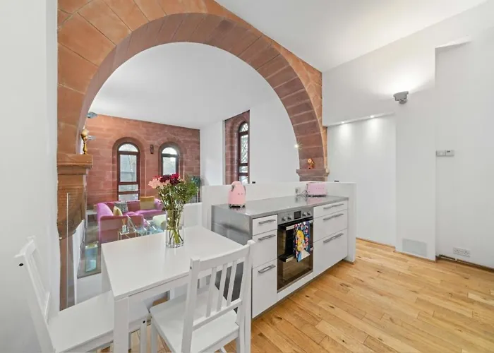 Unique 1 Bedroom Near West End * Glasgow