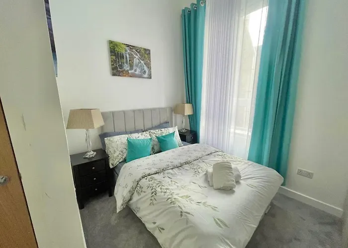 Three Bedroom In Centre Appartamento Glasgow