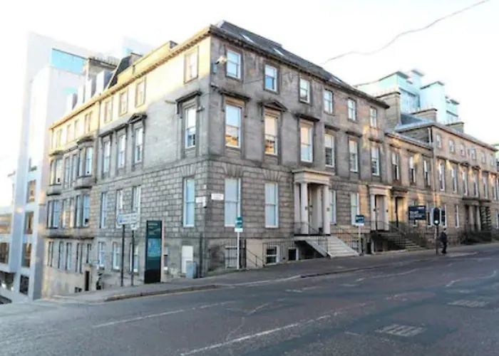 Dreamhouse St Vincent Street Apartman