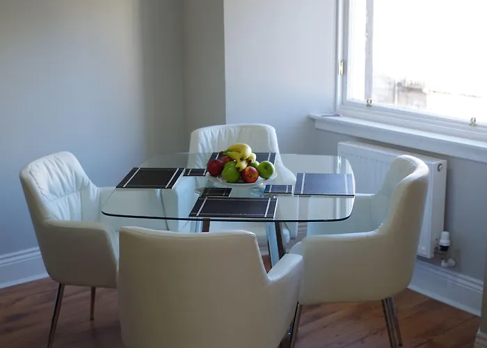 格拉斯哥圣文森特街梦幻公寓 *