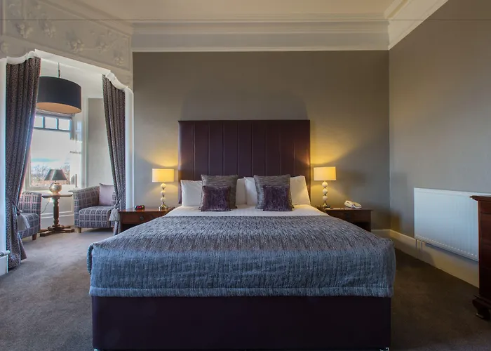 Hotel Sherbrooke Castle