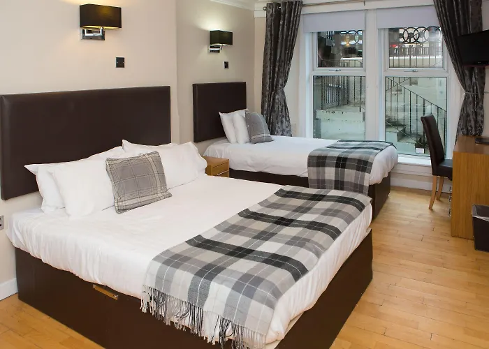 Kelvingrove - Sauchiehall St 3*