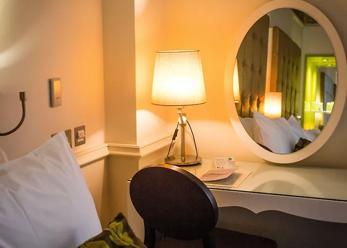 Indigo By Ihg Отель 4*