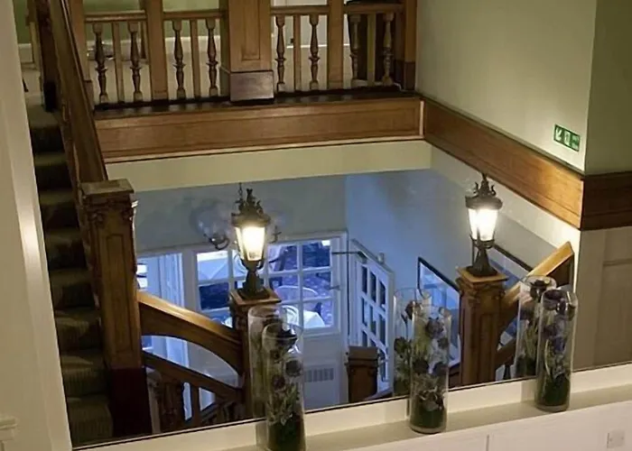 The Orchard Park Hotel 3*