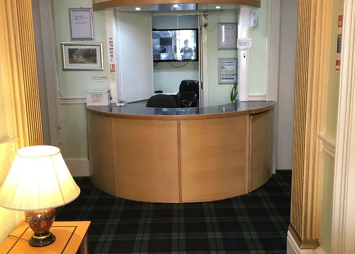 ゲストハウス Smiths 3*