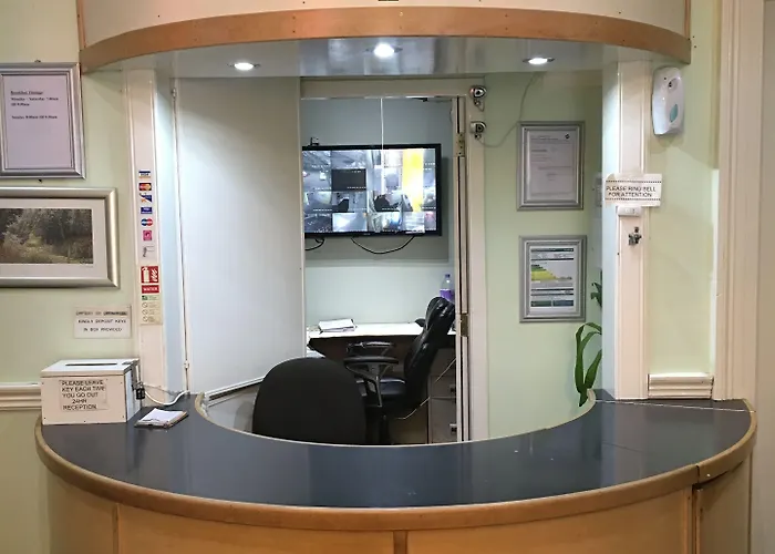 ゲストハウス Smiths 3*